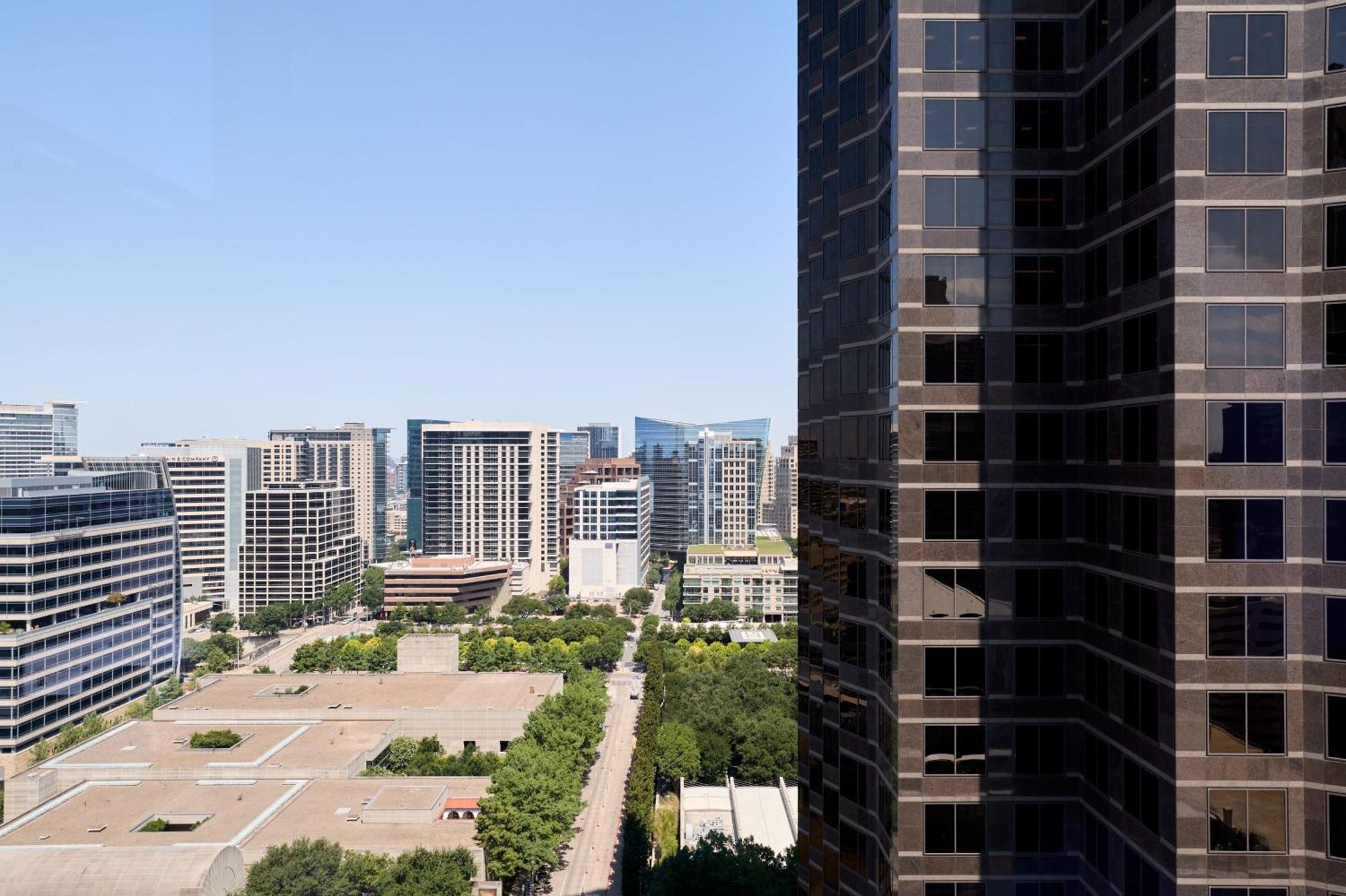 Jw Marriott Dallas Arts District Hotel Exterior photo