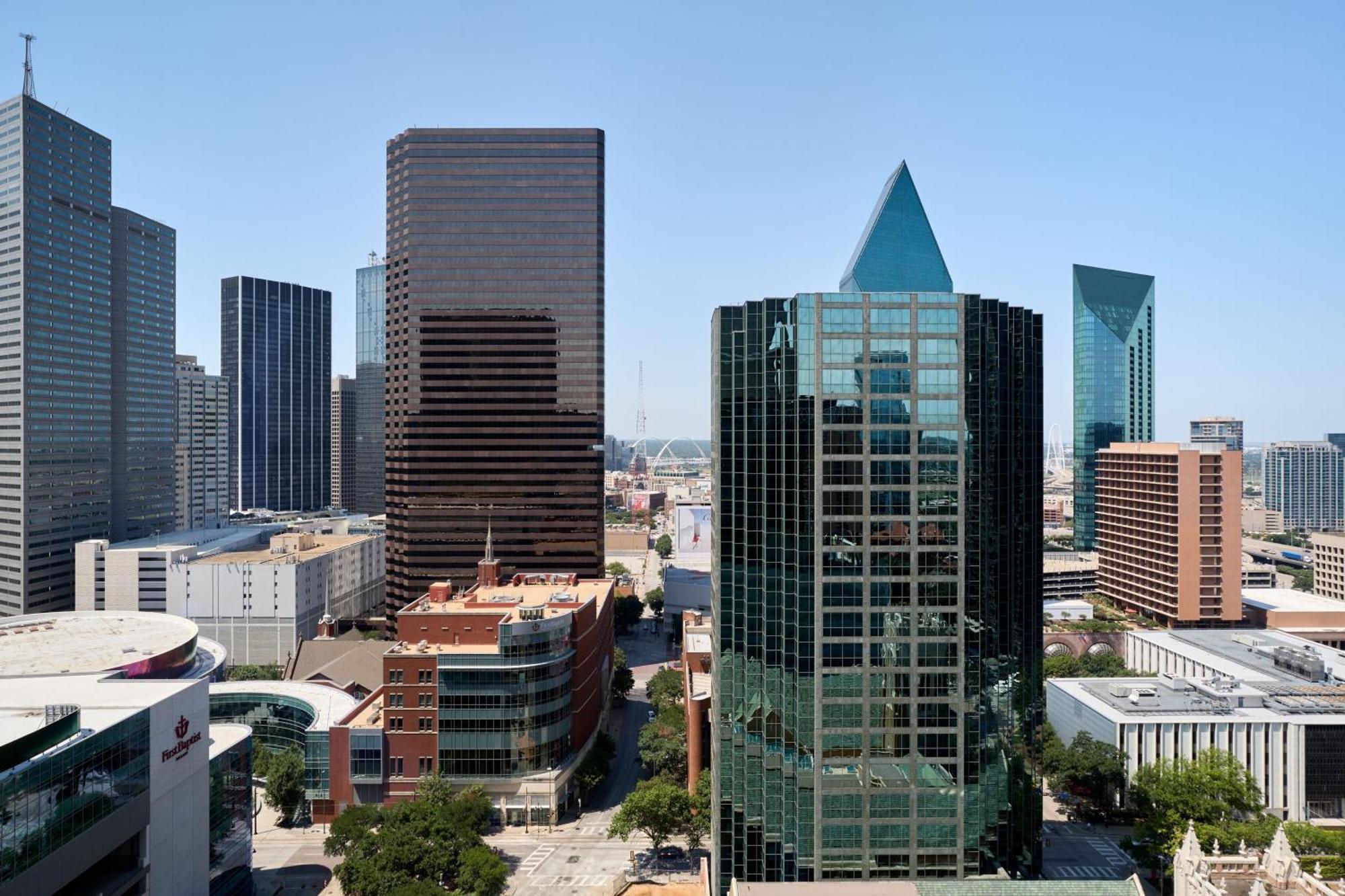 Jw Marriott Dallas Arts District Hotel Exterior photo